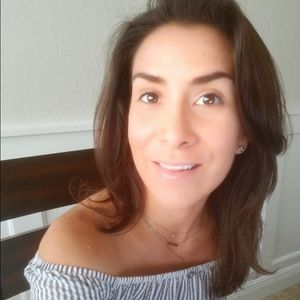 Meet your Posher, Ligia